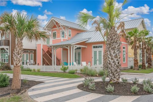 16-600 Center Sq N, Port Aransas, TX, 78373-1739 | Card Image