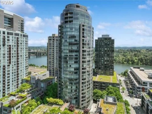 433-3601 S River Pkwy, Portland, OR, 97239-4553 | Card Image