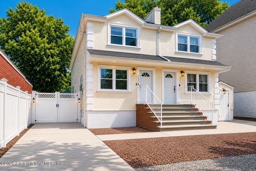 137 Lafayette Avenue, Staten Island, NY, 10301 | Card Image