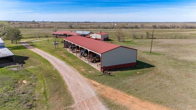 14460 N County Road 3070, House other with 4 bedrooms, 3 bathrooms and null parking in Lindsay OK | Image 9