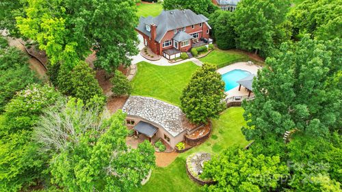 1042 Heather Glen Dr, Matthews, NC, 28104-7964 | Card Image