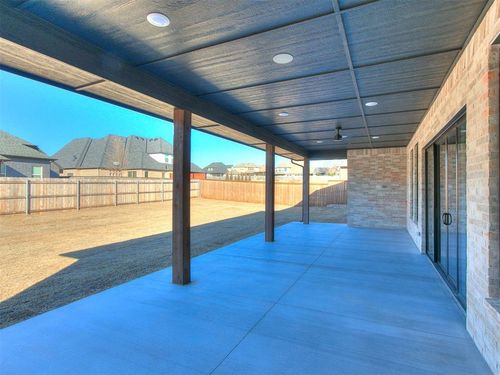 4405 Las Colinas Ln, Norman, OK, 73072-5206 | Card Image