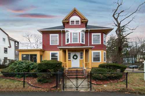 58 Rose St, Waterbury, CT, 06704-4135 | Card Image