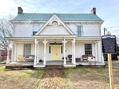 190 Broad St, Milton, NC, 27305-9752 | Card Image