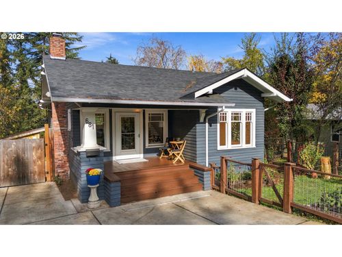 681 W 28th Ave, Eugene, OR, 97405-2501 | Card Image