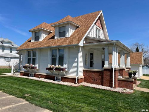 105 S John Street, Table Grove, IL, 61482 | Card Image