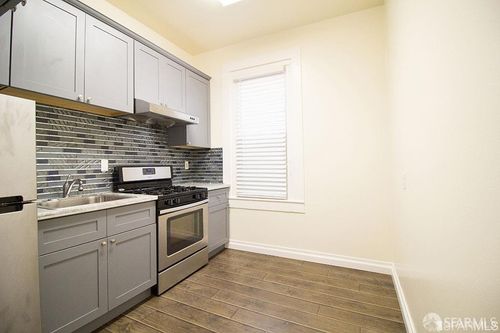 531 Union St, San Francisco, CA, 94133-3337 | Card Image
