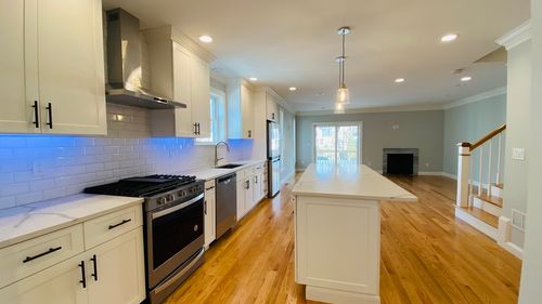 211-211 West St, Needham, MA, 02494-1323 | Card Image