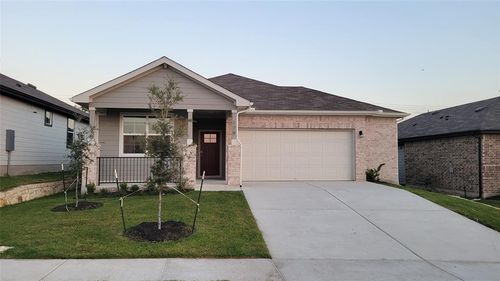 179 Sweetwater Dr, Kyle, TX, 78640-3674 | Card Image