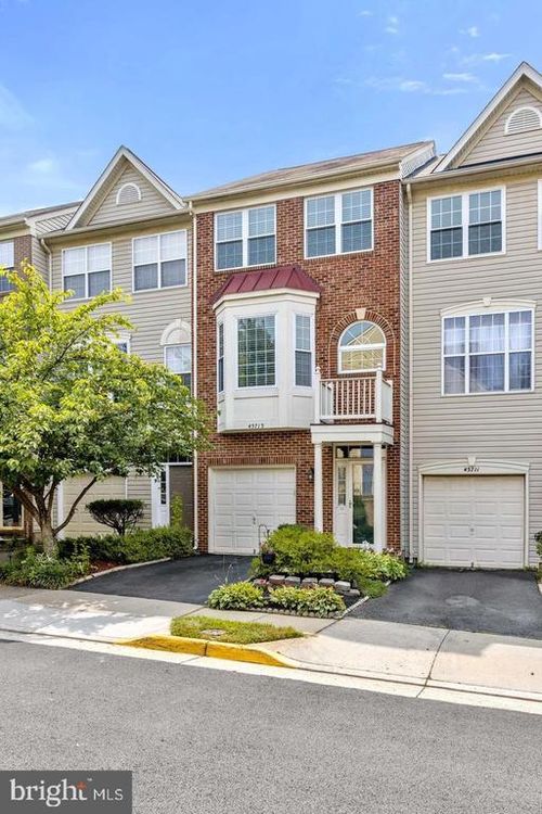 45713 Paddington Station Ter, STERLING, VA, 20166-9252 | Card Image