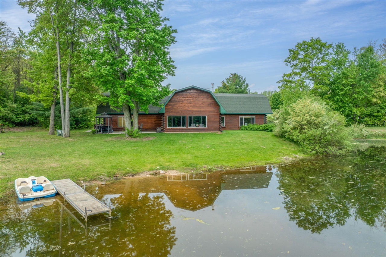 15 Mile Rd, Big Rapids, MI 49307