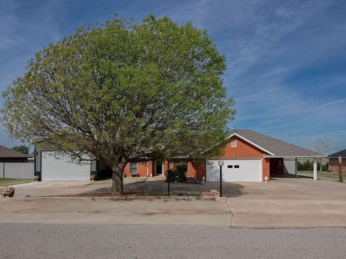 1024 N Marion Ave, Hinton, OK, 73047-9172 | Card Image