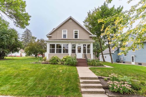 313 1st St Se, Elbow Lake, MN, 56531-4503 | Card Image