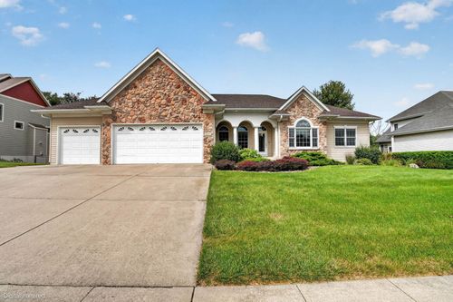 1216 Lake Ridge Dr, Cedar Falls, IA, 50613-1641 | Card Image