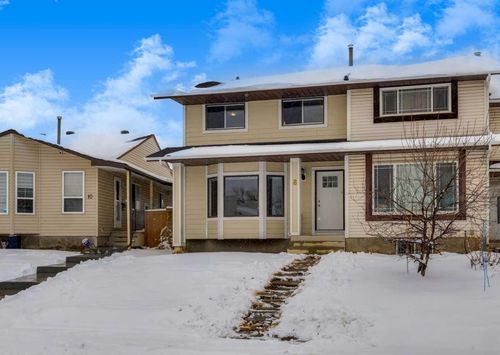 8 Castlepark Way Ne, Calgary, AB, T3J1R8 | Card Image