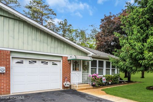 56 B Yorktowne Parkway, Whiting, NJ, 08759 | Card Image