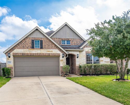 13726 Madera Bend Ln, Rosharon, TX, 77583-1174 | Card Image
