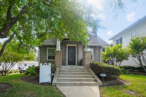 610 N Washington St, Naperville, IL, 60563-3102 | Card Image