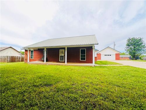 903 Acorn St, Huntsville, AR, 72740-9670 | Card Image