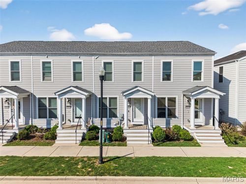 5115 Barter St, Saint Charles, MO, 63301-7415 | Card Image