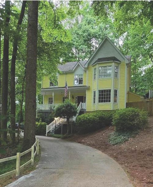 11690 Highland Colony Dr, Roswell, GA, 30075-2197 | Card Image