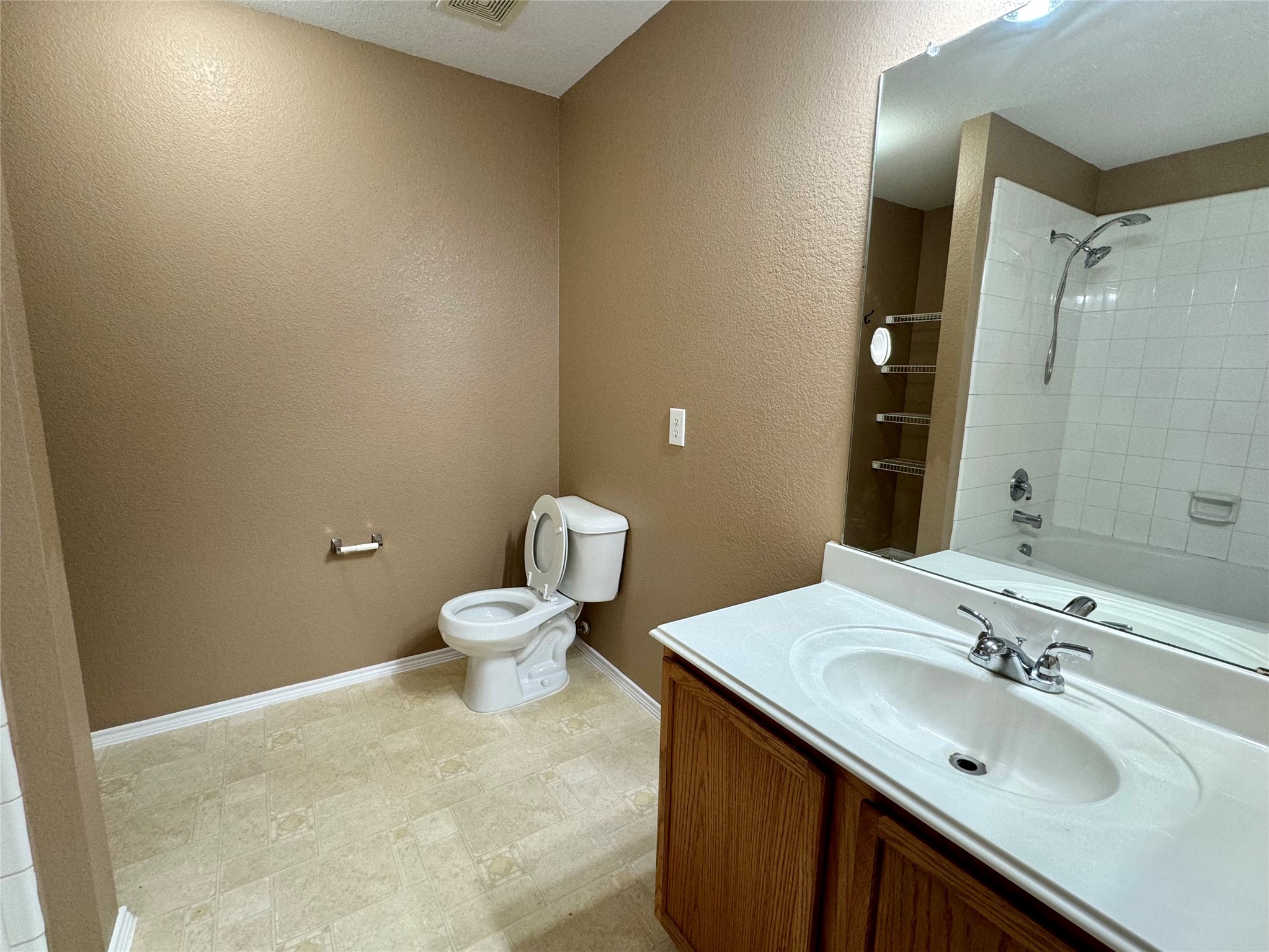 Residential Lease in Anna 5