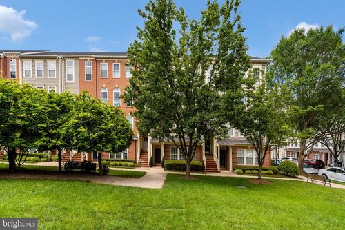 301-b-301 Cross Green St, GAITHERSBURG, MD, 20878-6481 | Card Image
