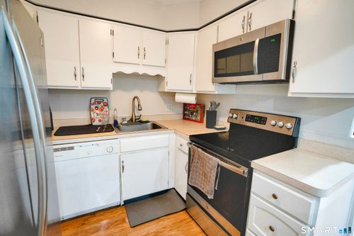 unit-23-333 Vincellette St, Bridgeport, CT, 06606-2229 | Card Image