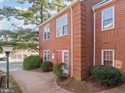 b-10343 Democracy Lane, FAIRFAX, VA, 22030 | Card Image