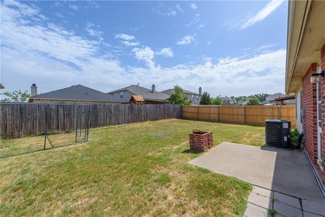 2913 Paddock Way, House other with 3 bedrooms, 2 bathrooms and null parking in Denton TX | Image 21