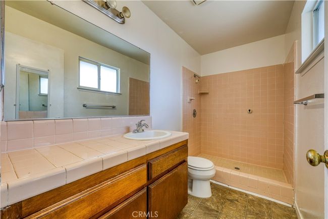 Primary bath | Image 14