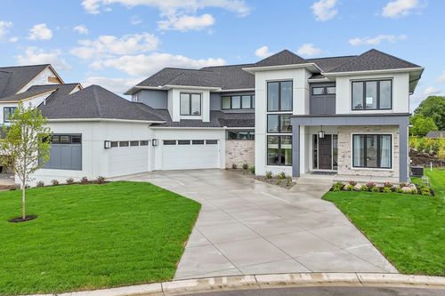 16404 47th Pl N, Plymouth, MN, 55446-6004 | Card Image