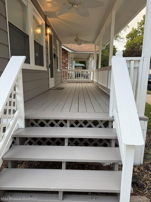 22106 Avalon St, Saint Clair Shores, MI, 48080-2386 | Card Image