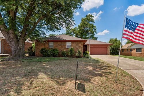 3601 Oakhurst Drive, Oklahoma City, OK, 73110 | Card Image