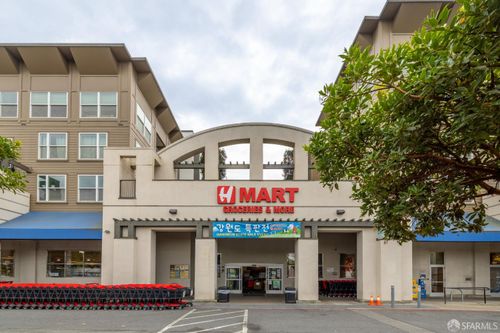 213-8200 Oceanview Ter, San Francisco, CA, 94132-3271 | Card Image