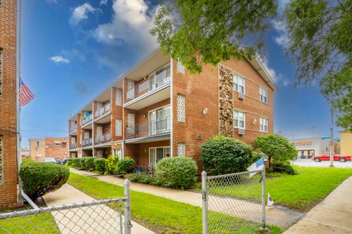 1c-6255 S Mason Ave, Chicago, IL, 60638-4430 | Card Image