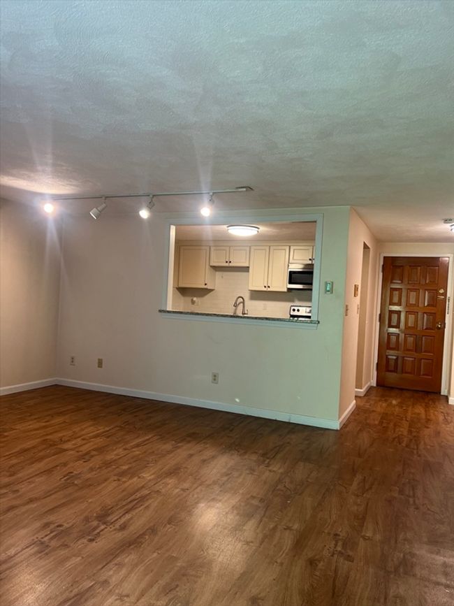 APT-210 - 9 Broadway, Condo with 1 bedrooms, 1 bathrooms and 1 parking in Saugus MA | Image 10