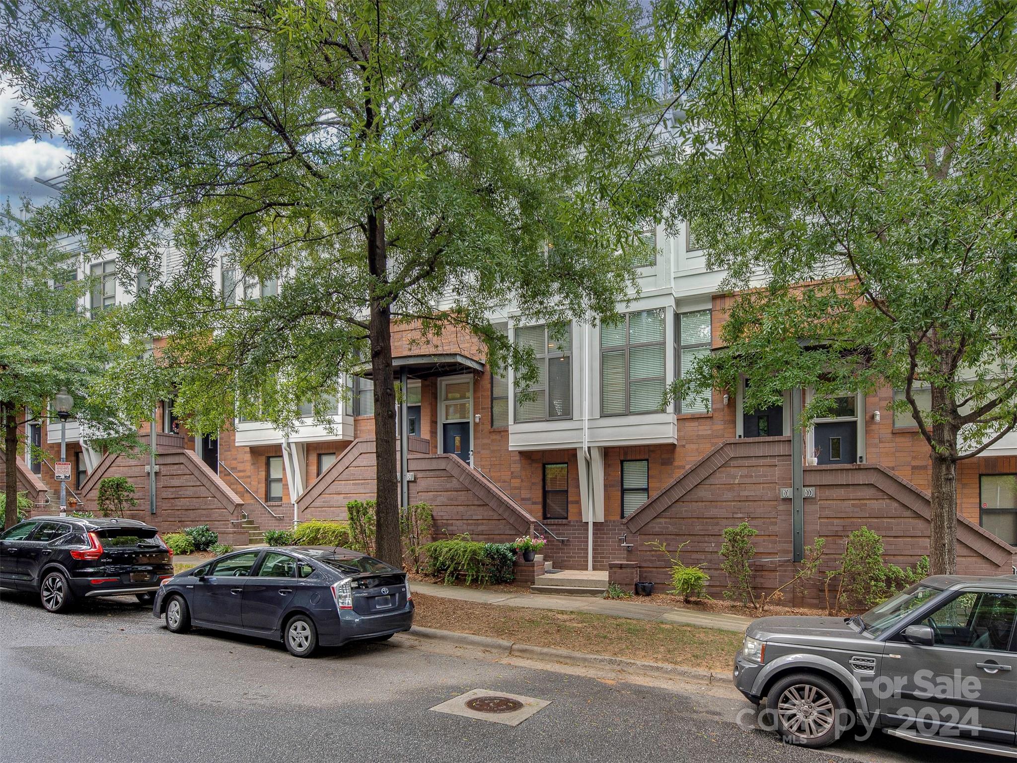 10th St, Charlotte, NC 28202