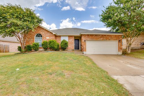 213 Carriage Dr, Willow Park, TX, 76087-3124 | Card Image