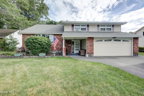 46 Cindy Crest Dr, Rotterdam, NY, 12306-3411 | Card Image
