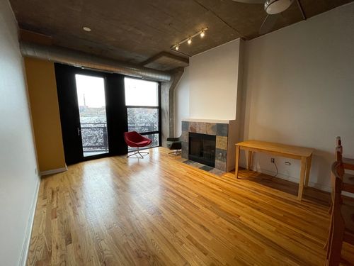 unit-225-1001 15th St, Chicago, IL, 60608-2765 | Card Image