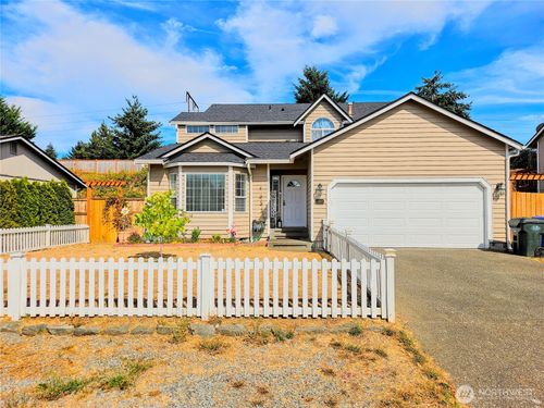 15427 40th Avenue E, Tacoma, WA, 98446 | Card Image