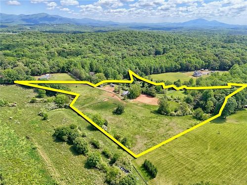 215 Dovie Ray Rd, Dahlonega, GA, 30533-3015 | Card Image