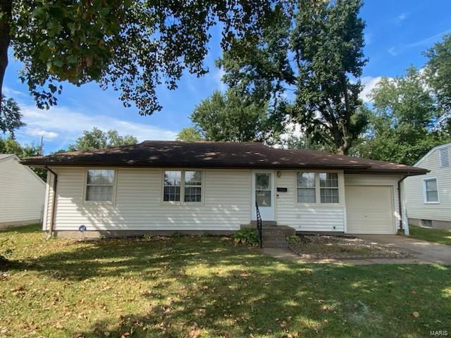 Attica Dr, Saint Louis, MO 63137