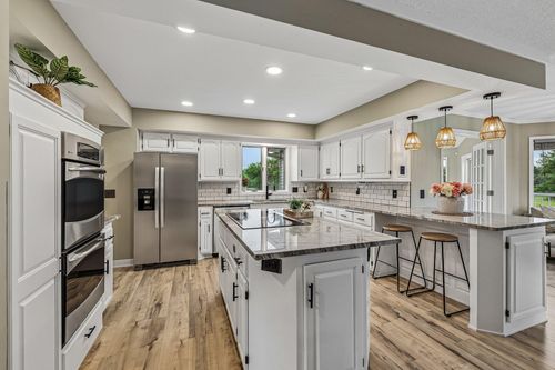 708 4th Ave S, Princeton, MN, 55371-2200 | Card Image