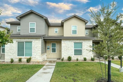 18812 Nicklaus Dr, Lago Vista, TX, 78645-2096 | Card Image