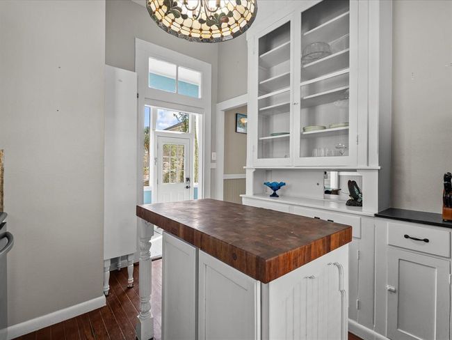 1014 20 Th St, House other with 3 bedrooms, 3 bathrooms and 2 parking in Galveston TX | Image 39