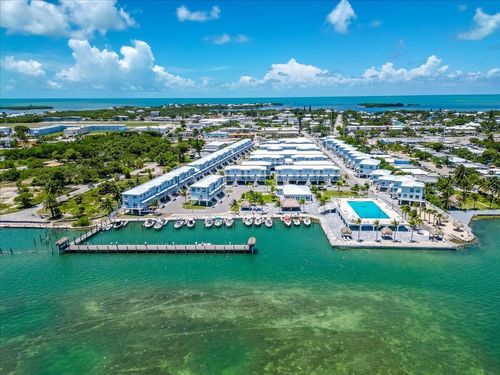 apt-94-10877 Overseas Hwy, Marathon, FL, 33050-3446 | Card Image