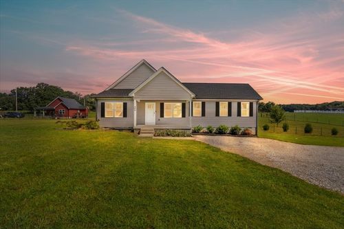 409 Pruett Rd, Dickson, TN, 37055-4516 | Card Image
