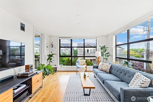 apt-309-4116 California Ave Sw, Seattle, WA, 98116-4171 | Card Image